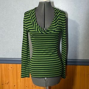 🔥3 for $15 Sale- EUC- Old Navy long sleeve tee size medium